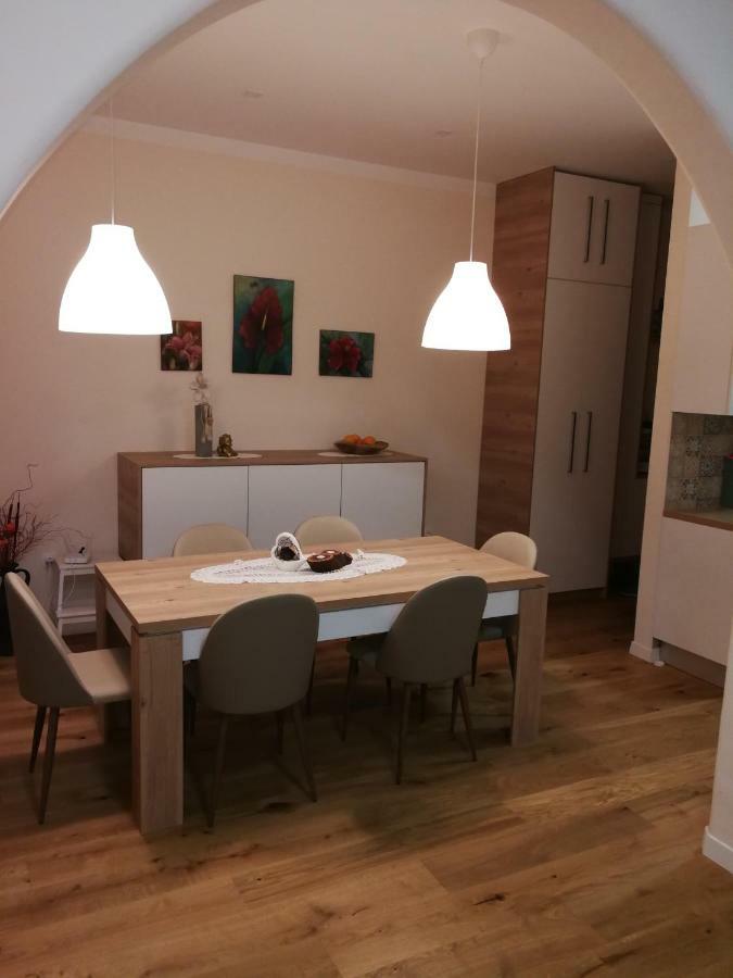 Apartment Karin Rijeka Exterior foto